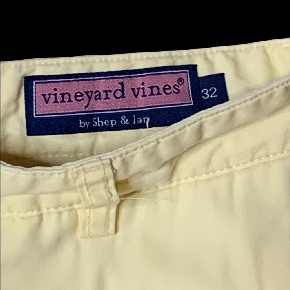 Vineyard Vines Club Shorts Mens 32 Yellow Khaki Chino Casual Preppy Cotton - Picture 3 of 4